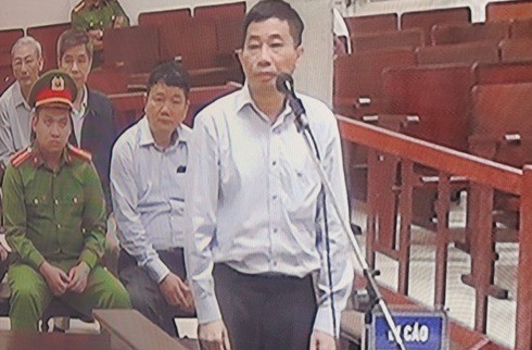 Vụ án Đinh La Thăng và đồng phạm: Ninh Văn Quỳnh phủ nhận việc được biếu căn hộ cao cấp ảnh 1