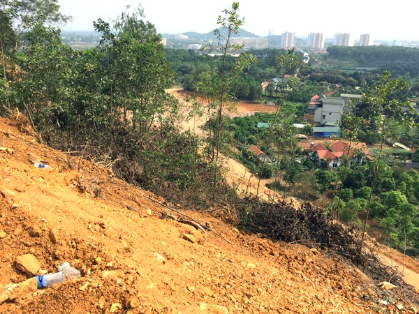 Tại huyện Quốc Oai, Hà Nội: Khai thác tan hoang hơn nửa quả núi mà chính quyền không hay biết? ảnh 3