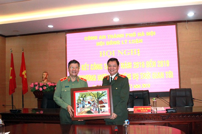 Hội đồng Lý luận Công an thành phố Hà Nội: Phục vụ đắc lực nhiệm vụ bảo vệ, xây dựng và phát triển Thủ đô ảnh 3