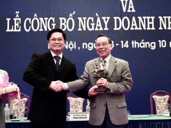 Nguyên Thủ tướng Phan Văn Khải - người giương cao ngọn cờ cải cách kinh tế để hội nhập ảnh 2