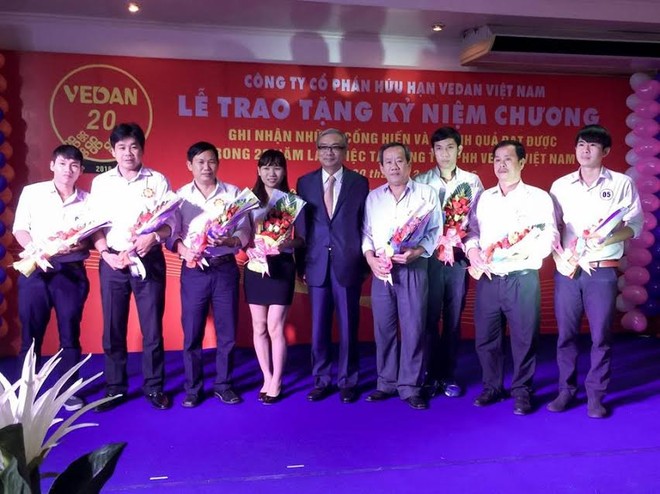 Vedan Việt Nam tôn vinh nhân viên gắn bó 20 năm ảnh 2