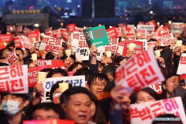 Hàng chục nghìn người tham gia biểu tình ở Seoul hôm 5-11