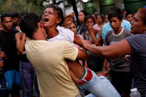 Bạo loạn tại đồn cảnh sát Venezuela, 78 người có thể đã chết ảnh 1