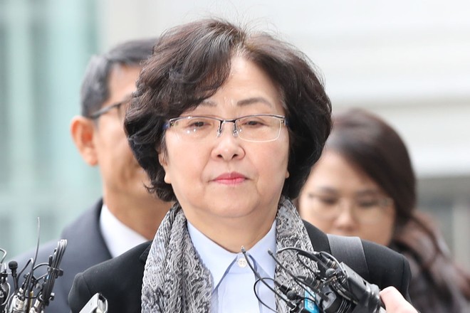Cựu Bộ trưởng Môi trường Hàn Quốc bị buộc tội ảnh 1