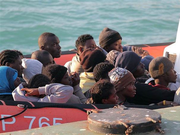 Tàu đắm ở Địa Trung Hải, 400 người chết ảnh 1