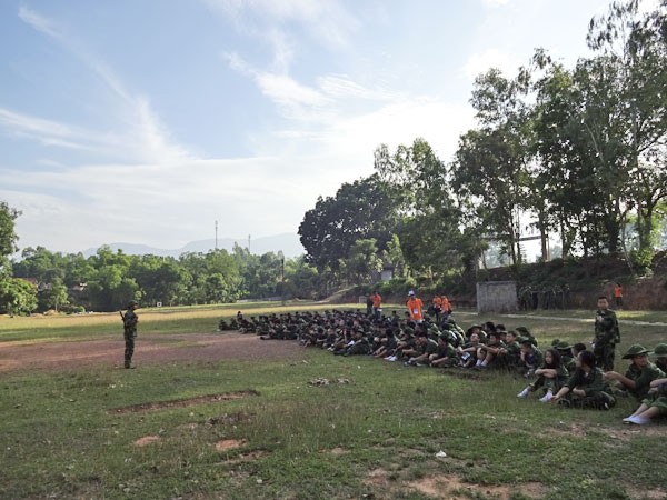 Một ngày làm “chiến sĩ” ở Học kỳ quân đội ảnh 1