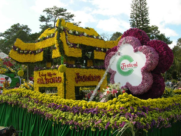 Festival hoa Đà Lạt năm 2015 ảnh 1