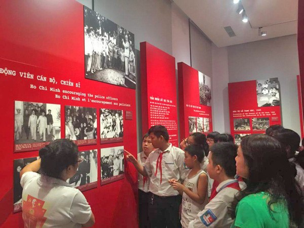 Bảo tàng Công an Hà Nội: 2 tháng, phục vụ gần 11.000 lượt khách ảnh 1