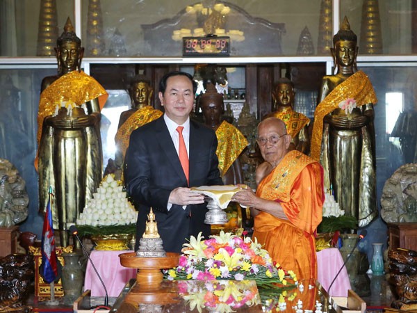 Chủ tịch nước kết thúc tốt đẹp chuyến thăm Vương quốc Campuchia ảnh 1