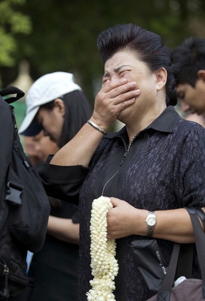 Thế giới gửi lời chia buồn tới Thái Lan ảnh 2