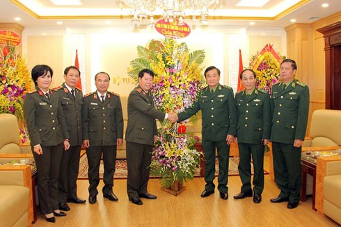 Thứ trưởng Bộ Công an Bùi Văn Nam chúc mừng Ngày truyền thống lực lượng Bộ đội Biên phòng ảnh 1
