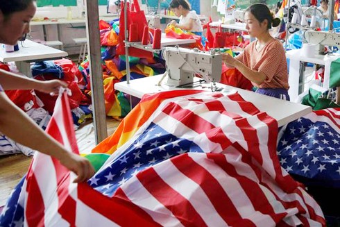 Trung Quốc "ngấm đòn" chiến tranh thương mại với Mỹ ảnh 1