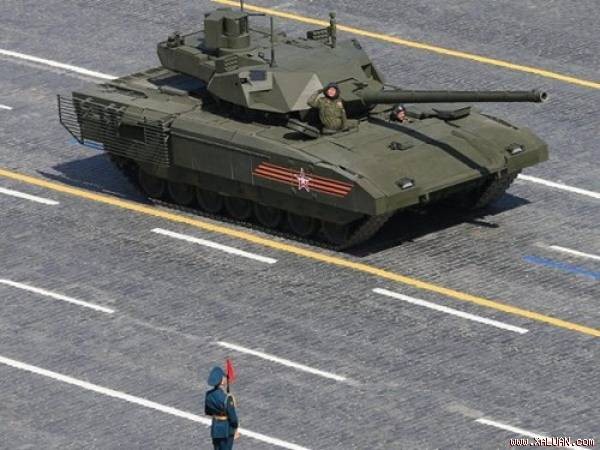 Xe tăng Armata được trang bị hệ thống kiểm soát hoả lực của trực thăng ảnh 1