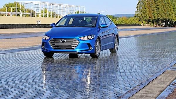 Hyundai Elantra 2016: Rộng rãi và cao cấp hơn ảnh 4