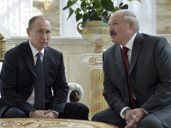Tổng thống Belarus nhầm Tổng thống Putin thành Thủ tướng Medvedev ảnh 1