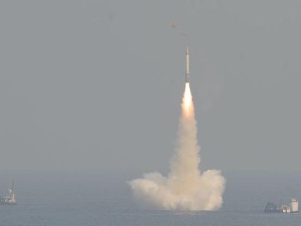 Ấn Độ bí mật thử nghiệm tên lửa đạn đạo phóng từ tàu ngầm K-4 ảnh 1