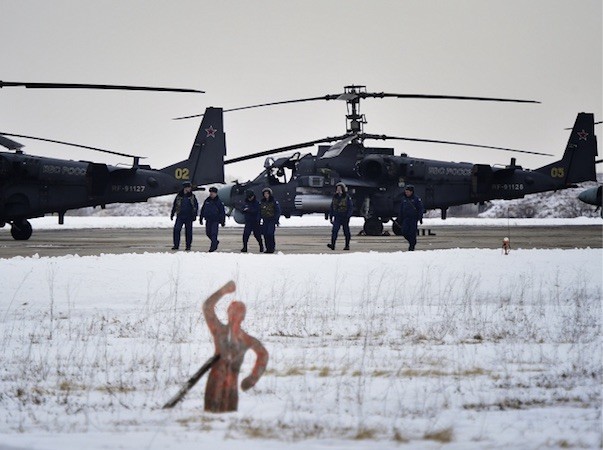 Nga bay thử nghiệm các trực thăng "cá sấu" Ka-52 ở Viễn Đông ảnh 1