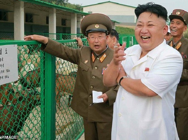 Lãnh đạo Triều Tiên Kim Jong-Un bỏ thuốc lá để làm gương? ảnh 1