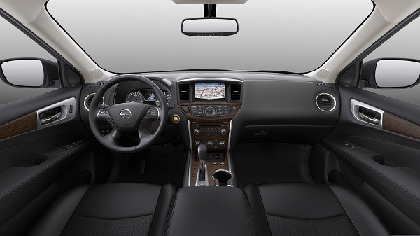 Nissan Pathfinder 2017: Xe gia đình rộng rãi và tiện lợi ảnh 2