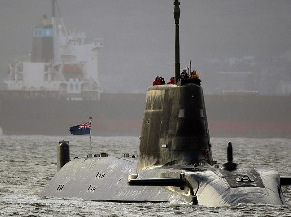 Thanh niên Anh không muốn làm thuỷ thủ tàu ngầm vì thiếu... Facebook ảnh 1