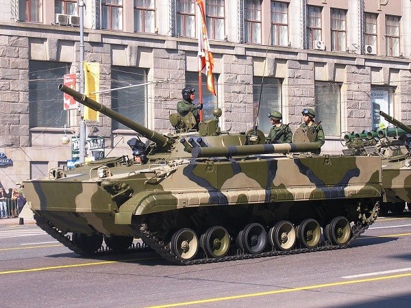 Ấn Độ sẽ tự chế tạo xe chiến đấu bộ binh BMP-3 của Nga ảnh 1