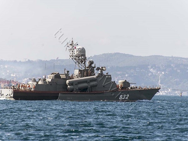 Ai Cập chính thức biên chế tàu hộ vệ R-32 lớp Molniya mượn từ Nga ảnh 1