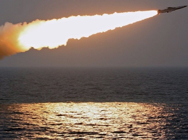 Mỹ vội phát triển vũ khí chống tên lửa siêu thanh Nga ảnh 1