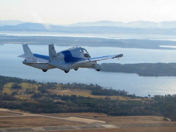 Mẫu ô-tô bay Aerobil 3.0 khi đang bay thử nghiệm