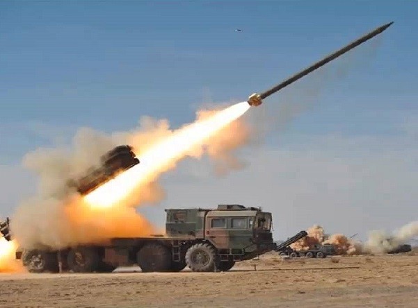 Quân đội Nga nhận tên lửa bắn loạt Tornado-S vào năm 2017 ảnh 1