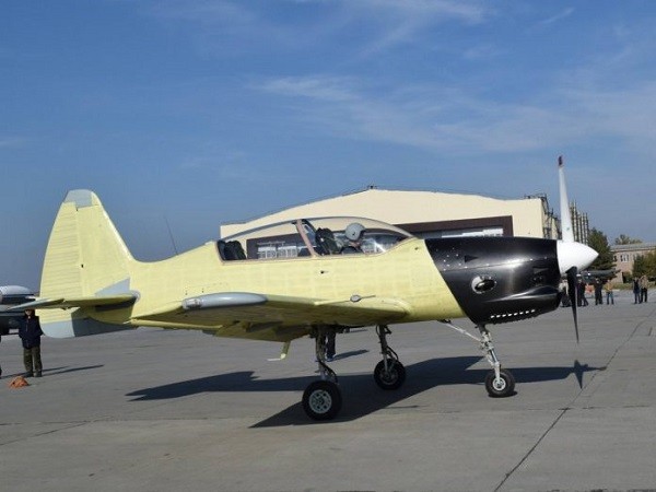 Nga lần đầu bay thử nghiệm máy bay huấn luyện Yak-152 ảnh 1