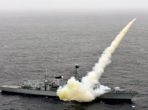 Tàu chiến Anh sắp không còn tên lửa chống hạm ảnh 1