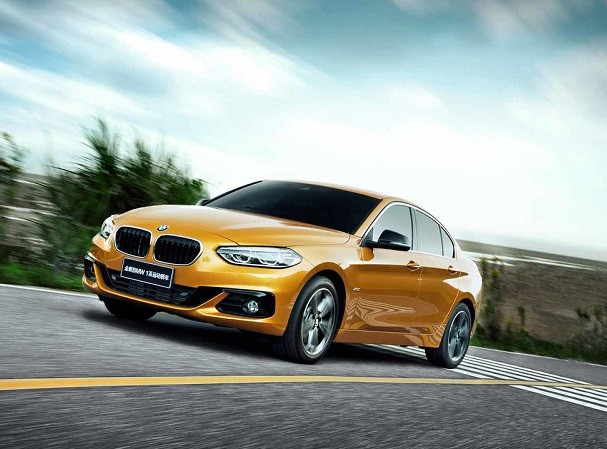 BMW trình làng sedan cỡ nhỏ 1-series với nhiều trang bị cao cấp ảnh 1