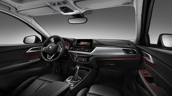 BMW trình làng sedan cỡ nhỏ 1-series với nhiều trang bị cao cấp ảnh 2