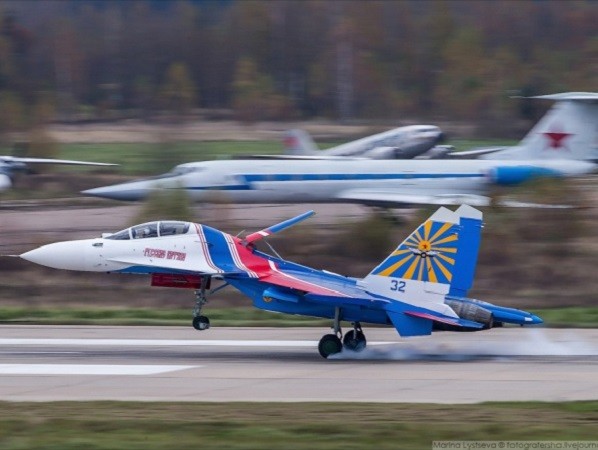 Nga biến tiêm kích Su-30SM hiện đại thành máy bay biểu diễn ảnh 1