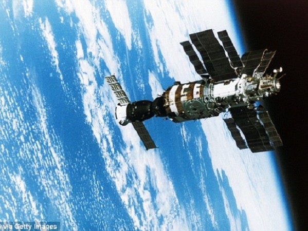 Nga chuẩn bị phóng 10 vệ tinh quân sự vào quỹ đạo ảnh 1
