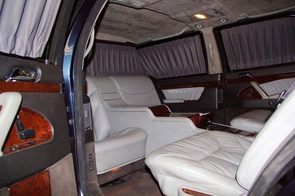 "Xế hộp" Mercedes S600 Pullman của ông Putin được rao bán với giá 1,3 triệu euro ảnh 2