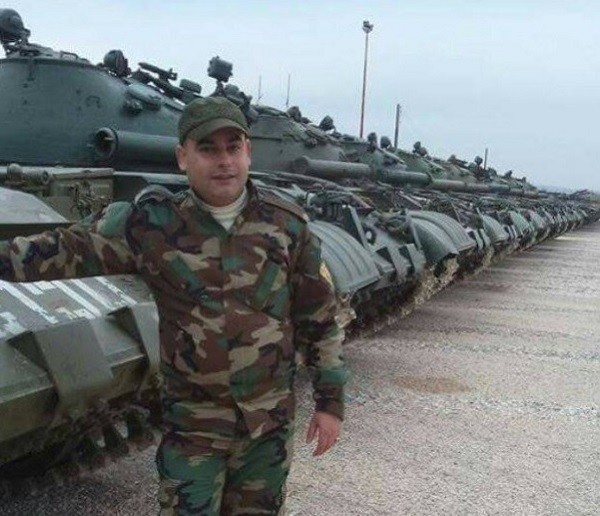Nga "biếu" quân đội Syria lô xe tăng chiến đấu chủ lực T-62M đầu tiên ảnh 1
