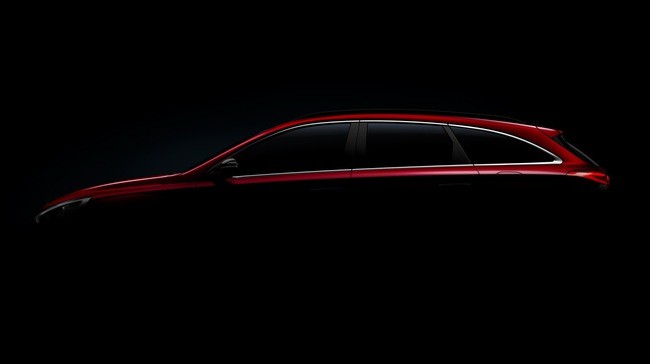 Hyundai tung ảnh teaser đầy bí ẩn của i30 wagon 2017 ảnh 1