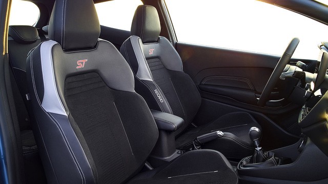 Ford Fiesta ST 2018: Thiết kế thể thao, động cơ mạnh mẽ ảnh 2
