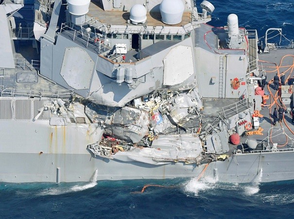 Tìm thấy thi thể các thủy thủ mất tích trên tàu hải quân Mỹ bị đâm va ảnh 1