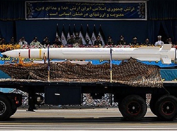 Iran tuyên bố đưa vào sản xuất tên lửa đánh chặn Sayyad-3 ảnh 1