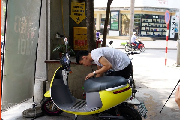 Hà Nội: Tận thấy những trạm sạc miễn phí cho xe đạp điện đầu tiên ảnh 4