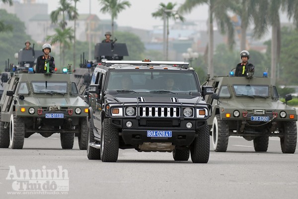 Cận cảnh những trang thiết bị "khủng" của Cảnh sát cơ động Hà Nội ảnh 10