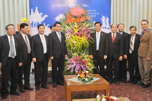 Chủ tịch UBND TP Hà Nội chúc mừng Giáng sinh cộng đồng tín hữu Tin Lành ảnh 1