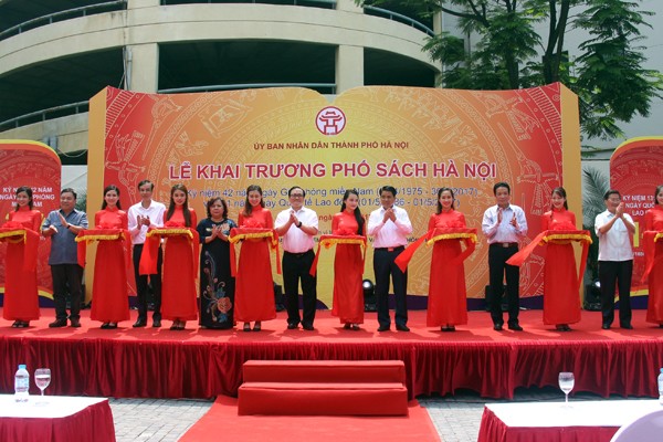 Hà Nội khai trương phố sách đầu tiên tuyệt đẹp ảnh 1