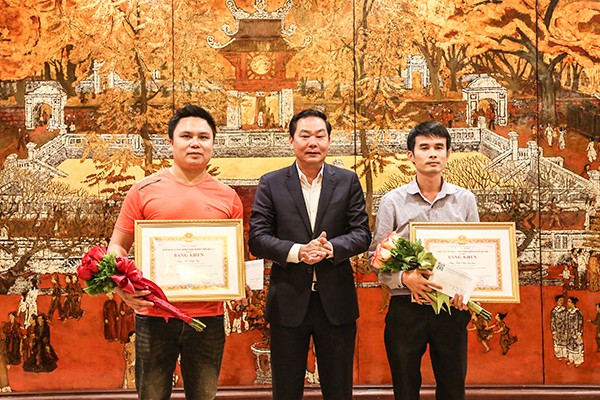 Hà Nội khen thưởng phóng viên cùng nhân dân bắt cướp ảnh 1