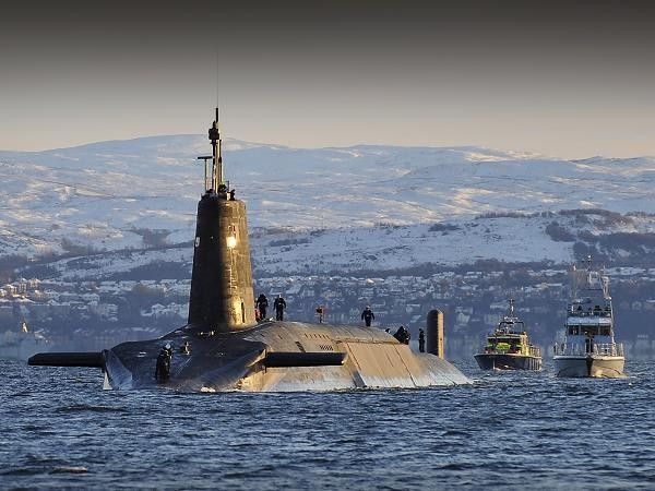 Anh: Đảng Bảo thủ mang tàu ngầm hạt nhân ra để vận động lá phiếu ảnh 1
