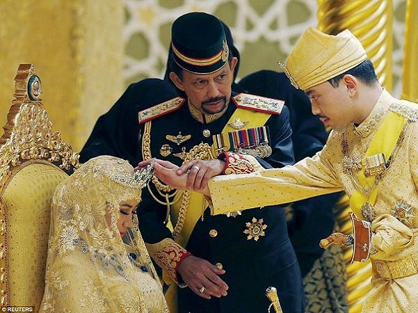 Toàn cảnh lễ cưới cực kỳ xa hoa của Hoàng tử Brunei ảnh 8