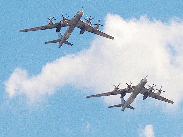 Hai máy bay ném bom Nga xâm nhập gần Alaska, Mỹ không hay biết? ảnh 1