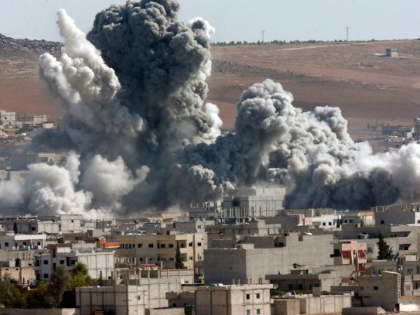 Một vụ không kích của liên quân tại thành phố Kobani của Syria